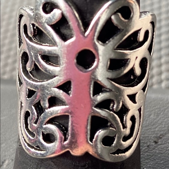 BN STERLING SILVER WOMENS RING - Picture 3 of 3